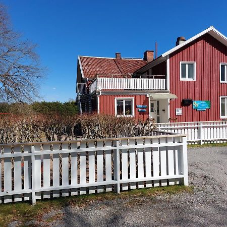 Flora Dekor Gaestgard, Lenagarden Guest House Alingsas Exterior photo